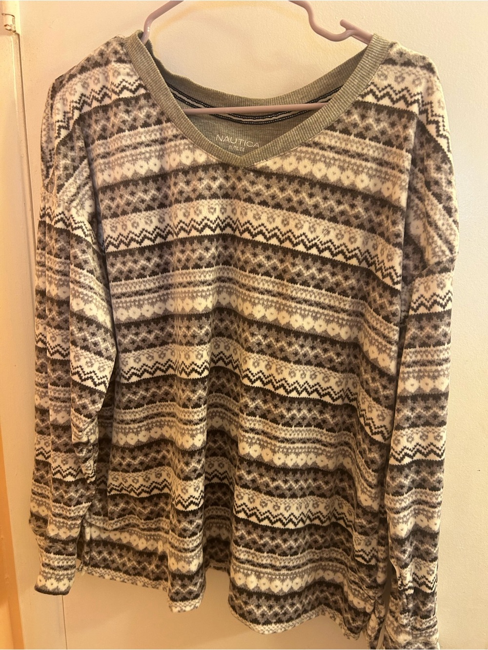 Nautica White and Gray V-Neck Pajama Long Sleeve Shirt